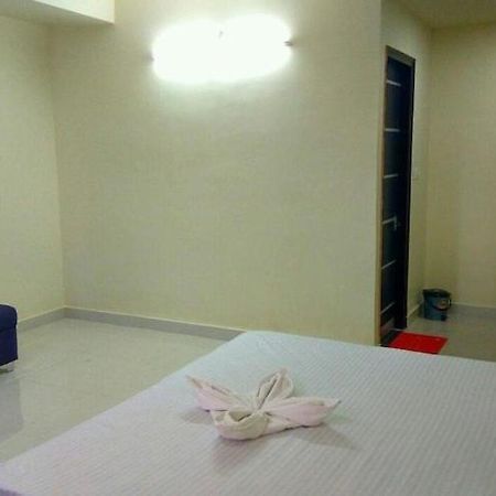 Hotel Sukh Sagar Гвалиор Екстериор снимка